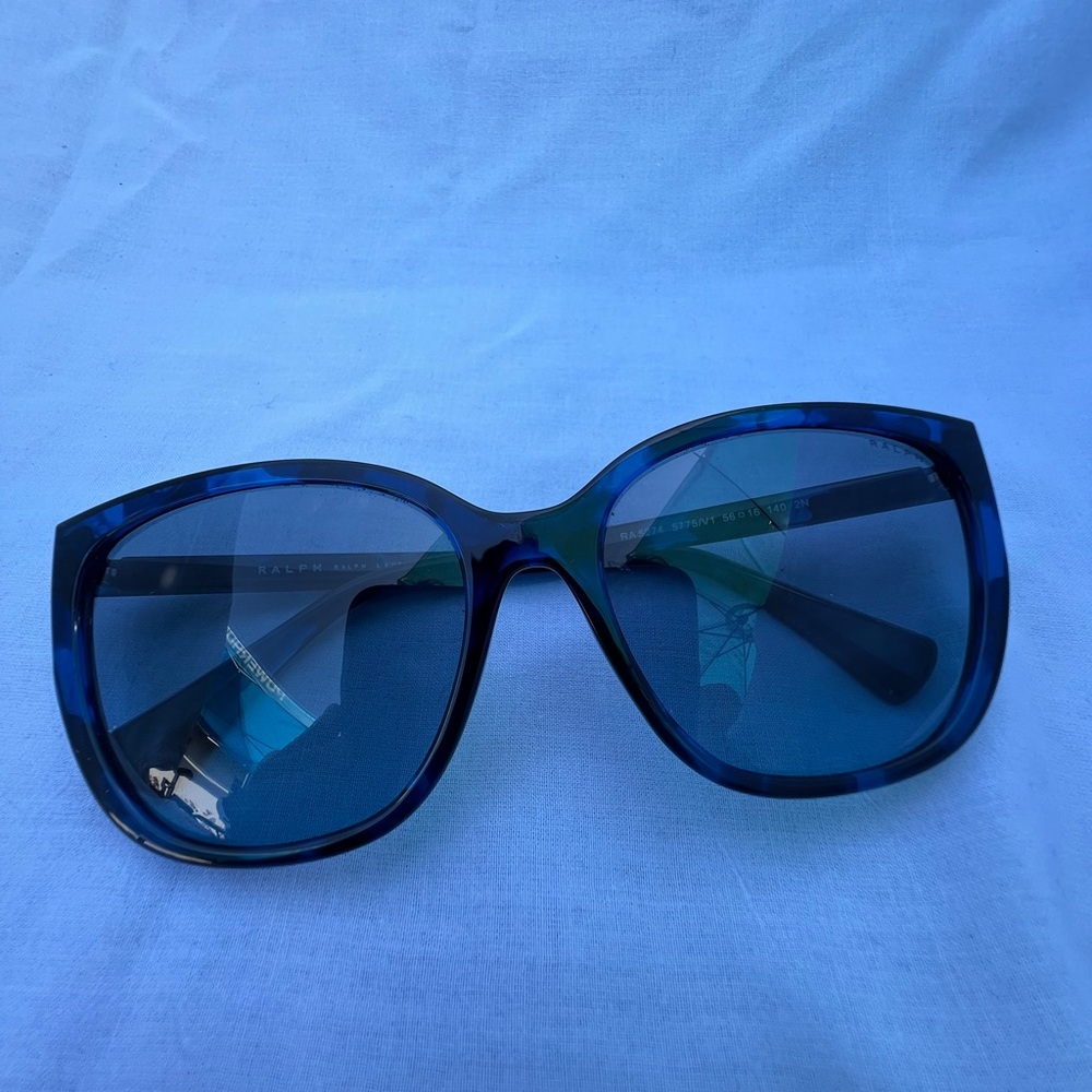 Ralph Lauren Black Sunglasses with Case - Picture 4 of 7